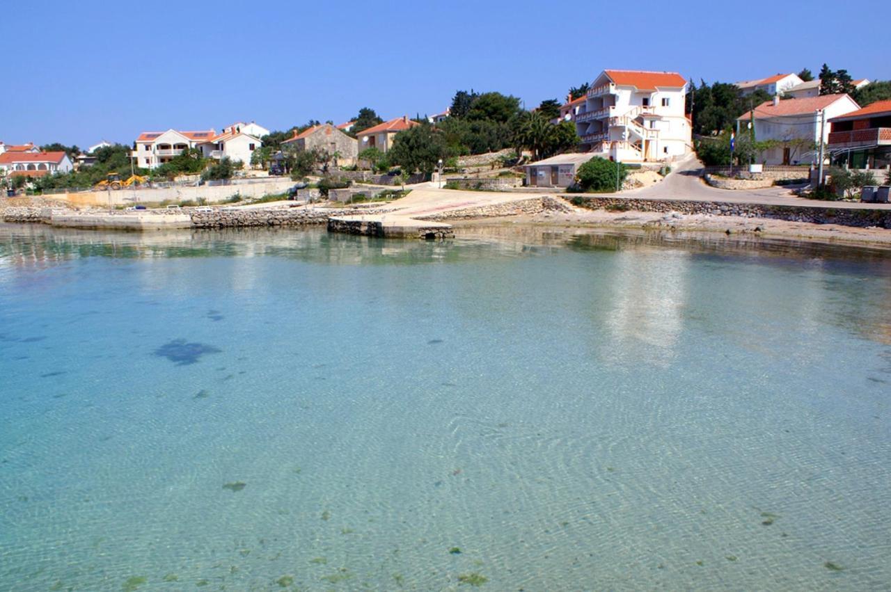 Apartments And Rooms By The Sea Jakisnica, Pag - 4160 ลุน ภายนอก รูปภาพ