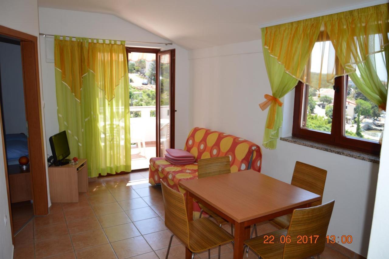 Apartments And Rooms By The Sea Jakisnica, Pag - 4160 ลุน ภายนอก รูปภาพ