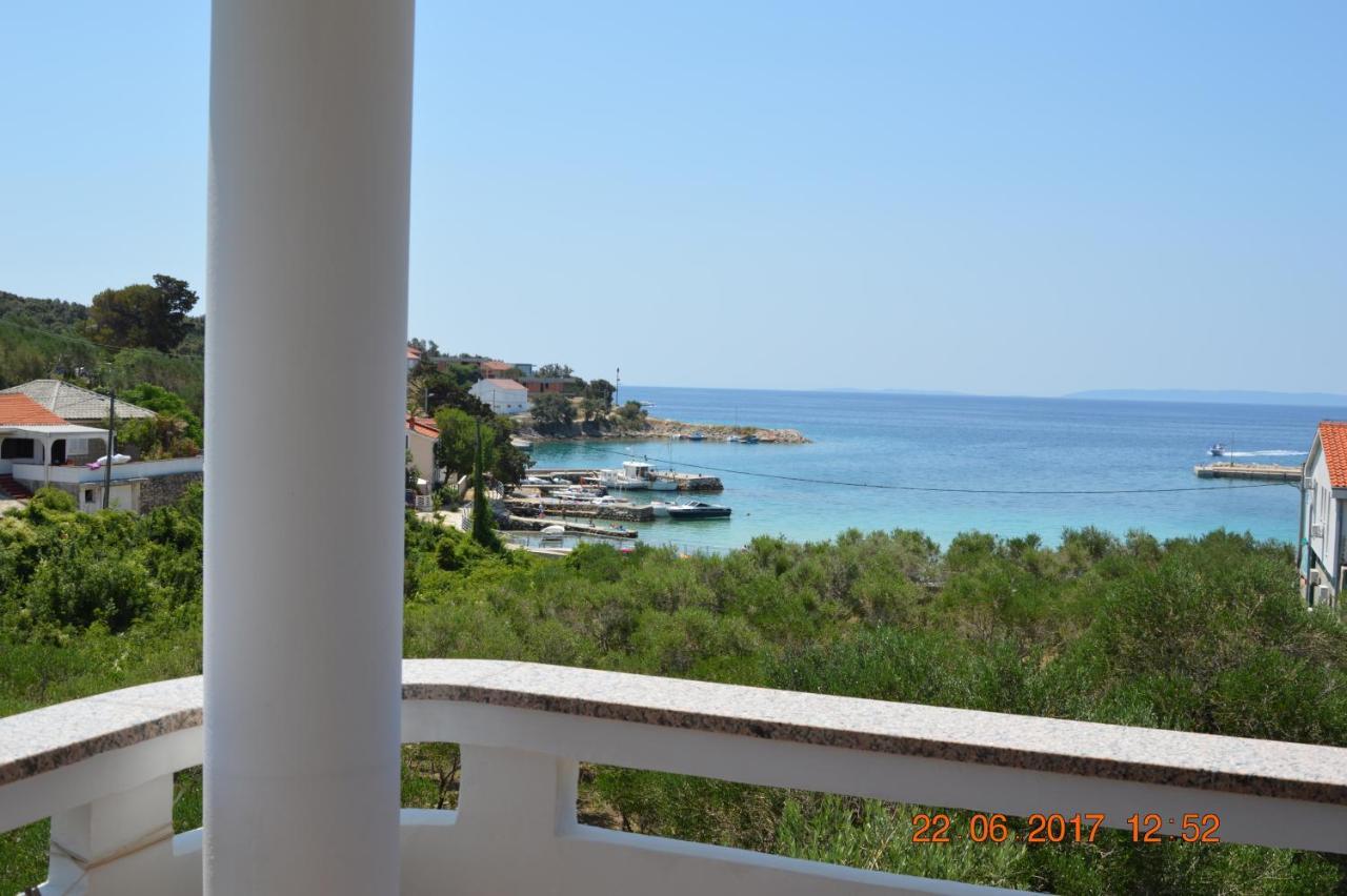 Apartments And Rooms By The Sea Jakisnica, Pag - 4160 ลุน ภายนอก รูปภาพ