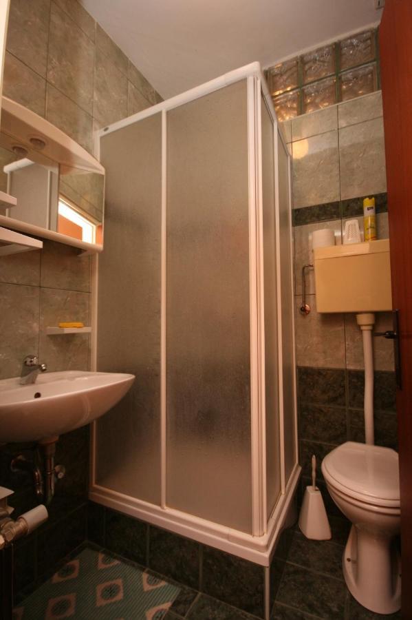 Apartments And Rooms By The Sea Jakisnica, Pag - 4160 ลุน ภายนอก รูปภาพ