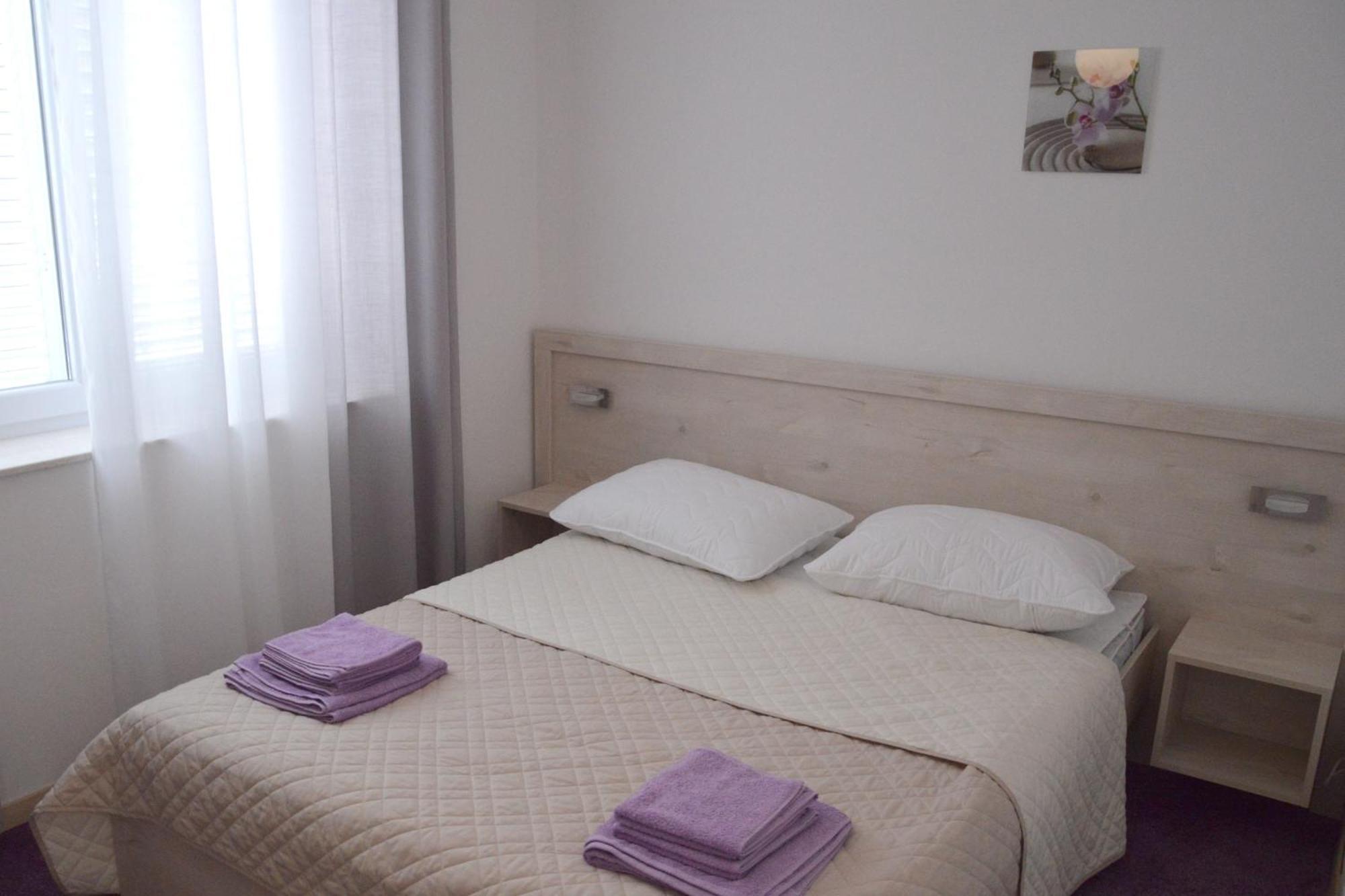 Apartments And Rooms By The Sea Jakisnica, Pag - 4160 ลุน ภายนอก รูปภาพ