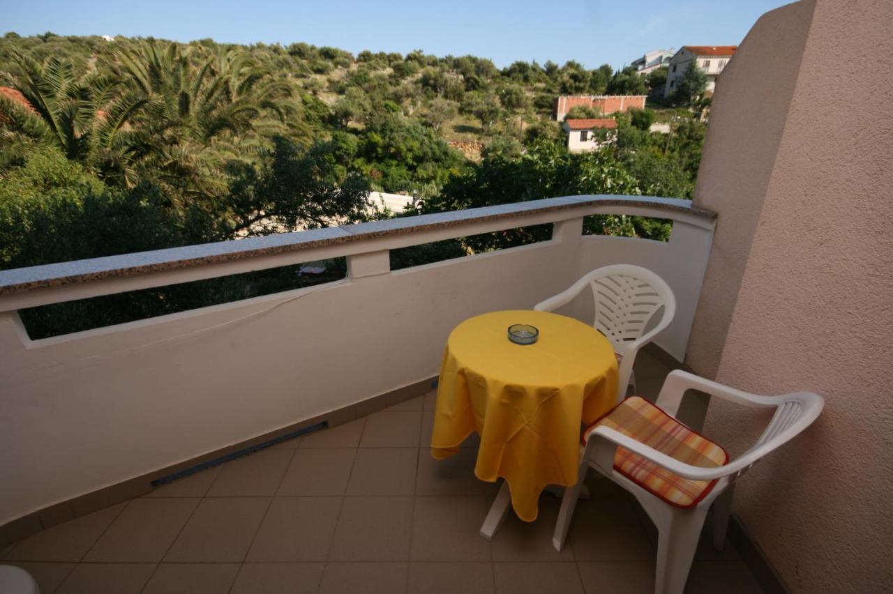 Apartments And Rooms By The Sea Jakisnica, Pag - 4160 ลุน ภายนอก รูปภาพ