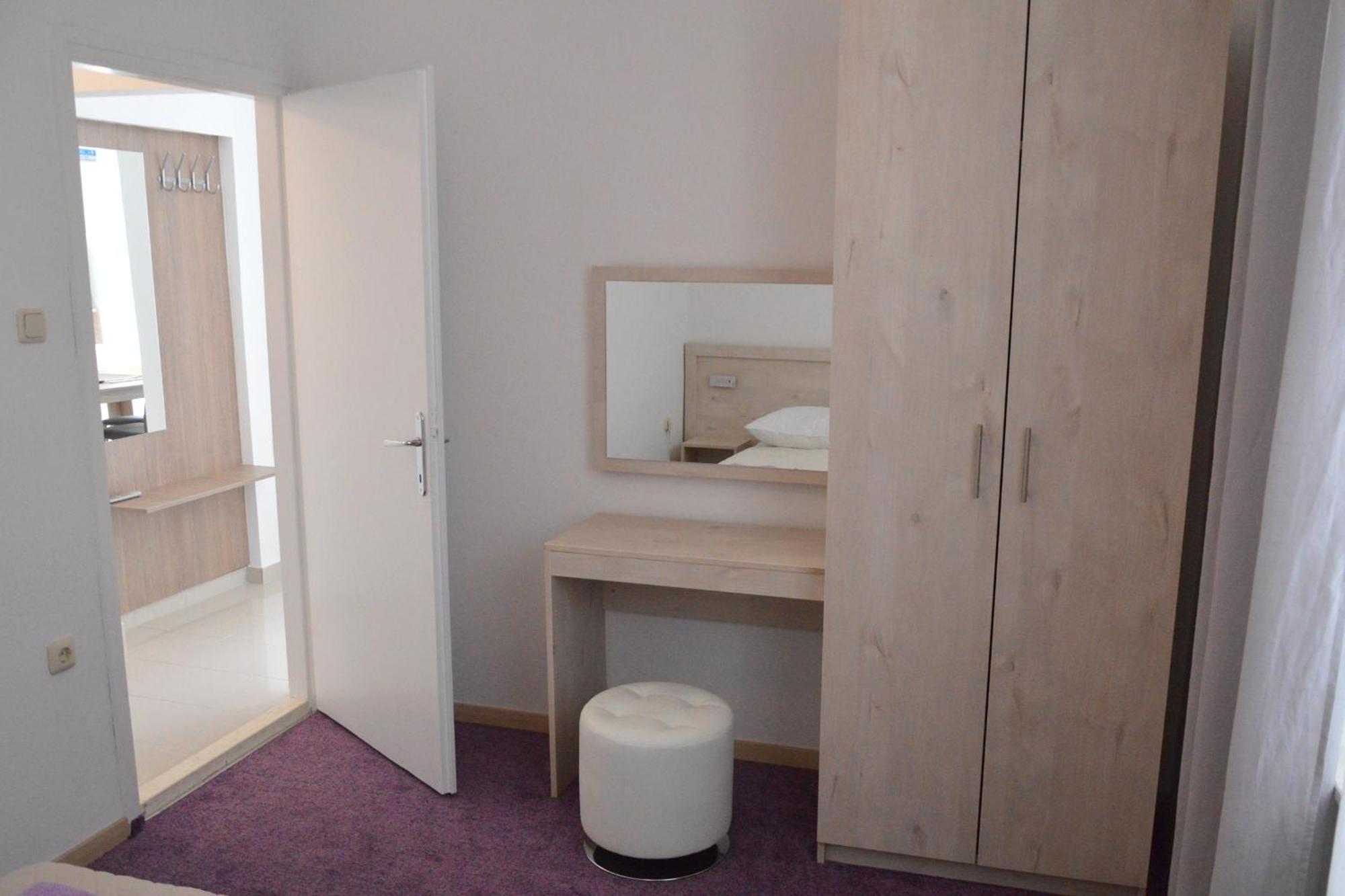 Apartments And Rooms By The Sea Jakisnica, Pag - 4160 ลุน ห้อง รูปภาพ